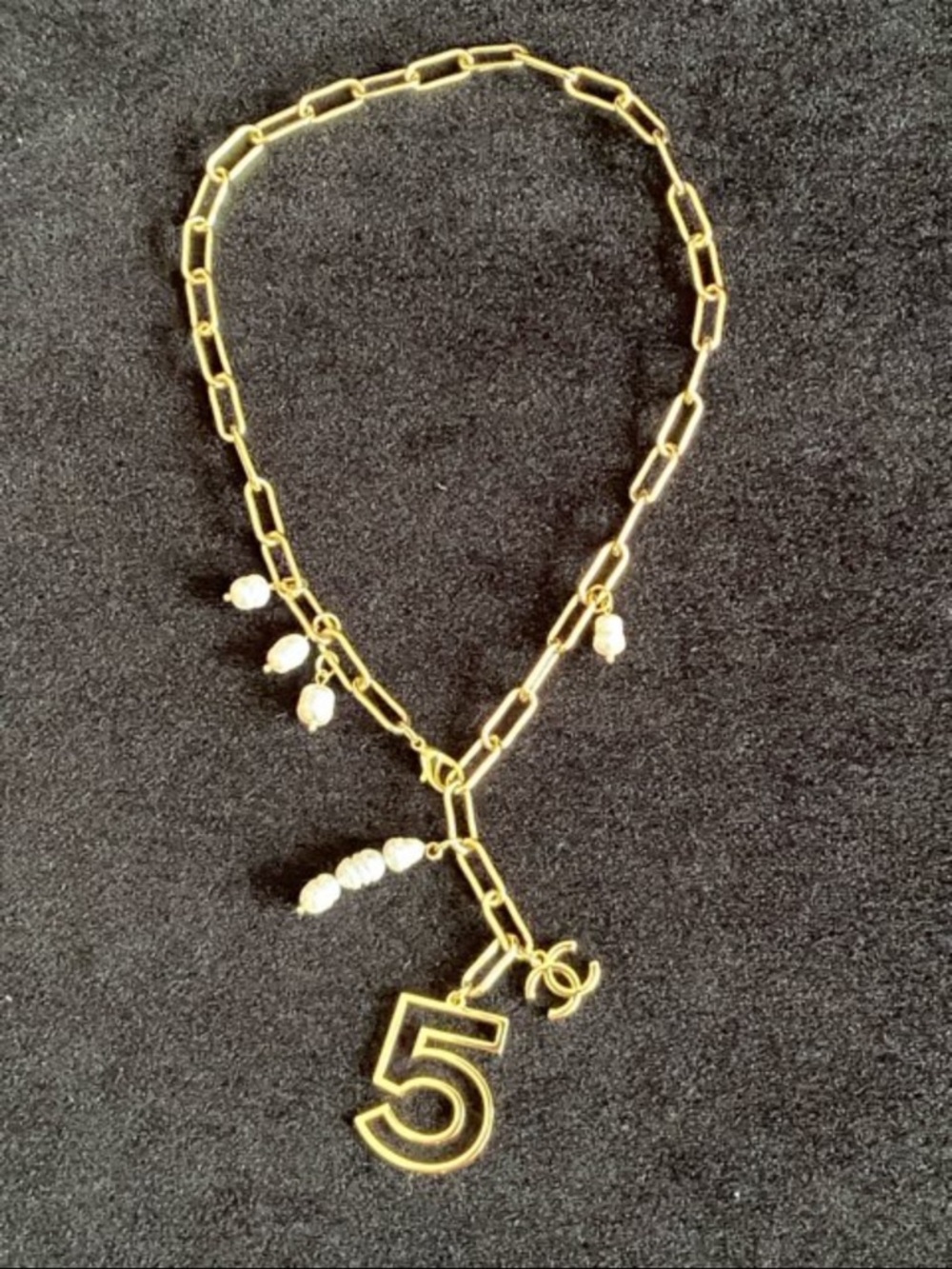 CHANEL Gold-Tone Chain Necklace with White Pearls and '5' Charm - Picture 3 of 13
